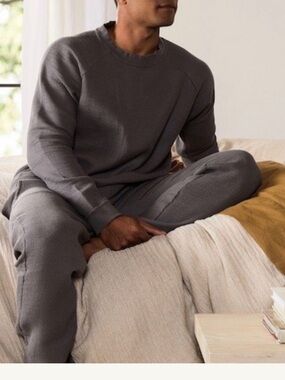 Parachute Men's Gray Waffle Knit Crewneck 
Lounge Shirt in Slate